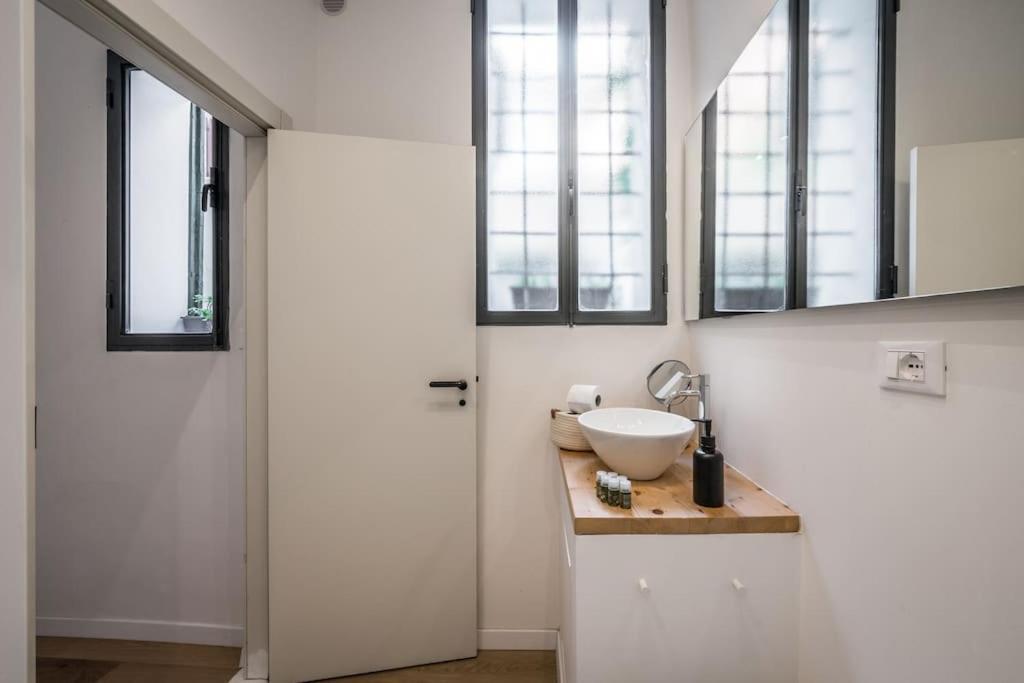 Ab Plus - Via Arienti 15 Bologna Exteriör bild